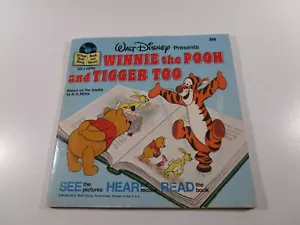Walt Disney Presents Winnie The Pooh and Tigger Too VINTAGE Book and Record - Picture 1 of 6