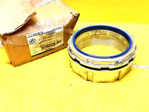 THOMAS & BETTS H600GR-TB 6" THREADED MEYERS G/B HUB GROUNDING/BONDING LOCKNUT - Picture 1 of 15