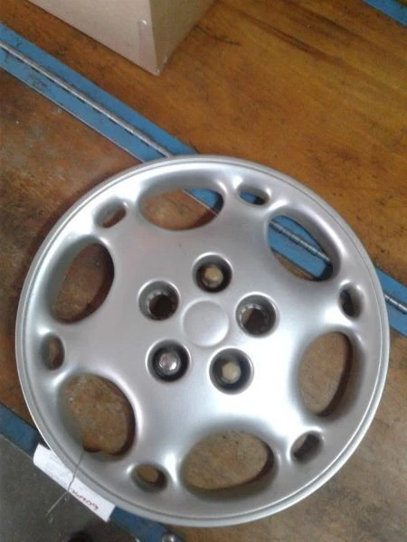 Tapacubos cubierta rueda compatible con 99-04 ALERO 76909 Foto 1 de 3