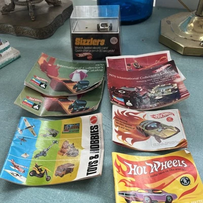 1967 1968 1969 1970 1972 Mattel Hot Wheels Catálogo 302 SIZZLERS Caja y Motor LOTE Foto 1 de 4
