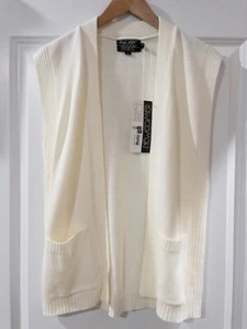 NEW Vintage Women’s Newcomer 100% Acrylic Cream Sleeveless Cardigan Size Small - Picture 1 of 4