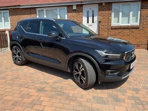 VOLVO XC40 2021 INSCRIPTION PRO T5 RECHARGE IN ONYX BLACK STUNNING CONDITION !! - Picture 1 of 14
