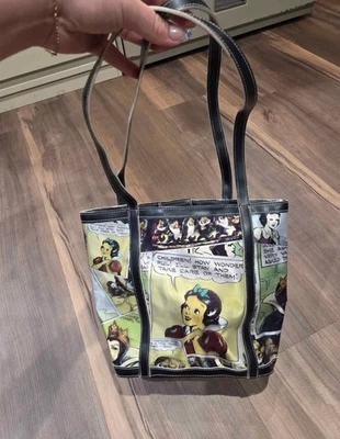 RARO DE COLECCIÓN Disney Blancanieves y Siete Enanitos Cómic Bolso Cartera/COLECCIONABLE Foto 1 de 4