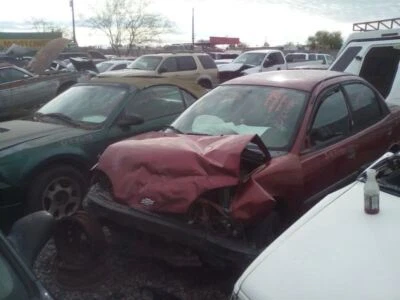 Brazo de control inferior izquierdo del conductor delantero compatible con 95-01 FIREFLY 188392 Foto 1 de 4