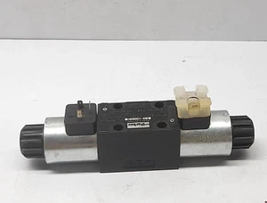 Parker 4D01 3207 0302 C1G0Q G3 Directional Control Valve 24VDC 1.29A - Picture 1 of 4