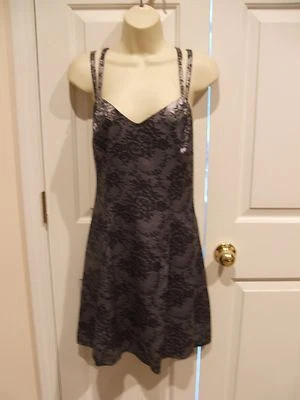 nuevo en paquete peltre/negro encaje patrón vestido de fiesta hecho en EE. UU. TALLA JR. 9/10 Foto 1 de 2