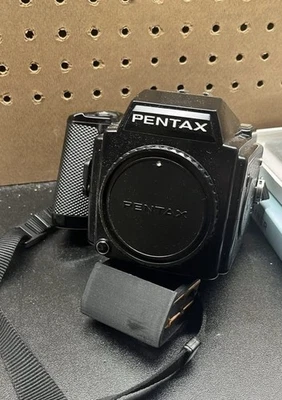 Câmera de Filme SLR Médio Formato Pentax 645 Para Peças - Imagem 1 de 3