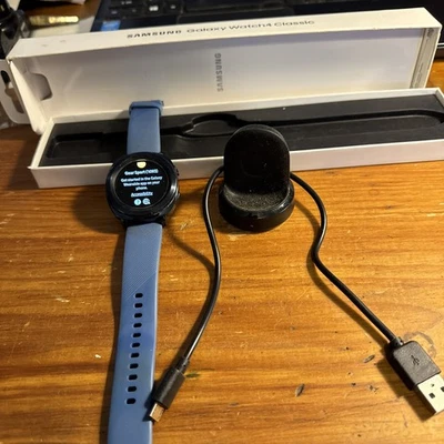 Samsung Galaxy Sport Gear  Classic Smart Watch 4 Black w/Blue band - Image 1 of 4