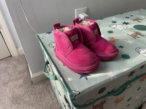 UGG NEUMEL EZ-FIT CHUKKA BOOT TODDLER SIZE 6C RASPBERRY SORBET SUEDE - Picture 1 of 7