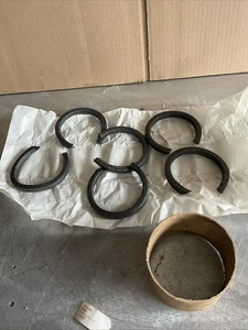 Sepco PK-2488 ML4002 Geflechtpumpenpackung 6 Ringe/Set 2,625 x 3,375 x 0,375 NOS - Bild 1 von 3