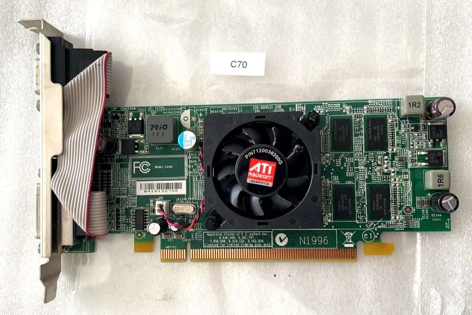 Dell AMD Radeon HD 5450 1GB DDR3 DVI HDMI VGA PCI Video Graphics Card - Image 1 of 4