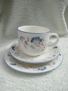 Royal Doulton Expressions Windermere  18 piece set - Picture 1 of 1