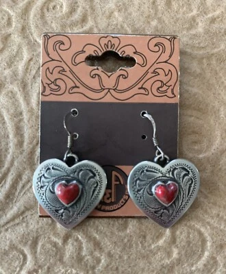M & F Western красный камень сердце подвеской Silvertone серьги ~ новый, Бесплатная доставка - Изображение 1 из 3
