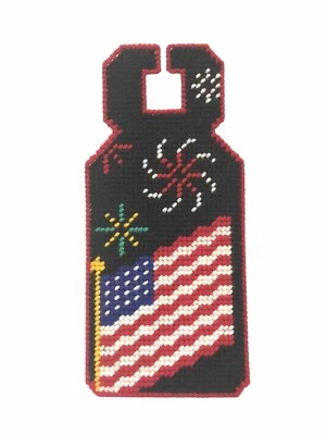 Vintage 4th Of July Handmade Canvas Needlepoint Door Knob Hanger - Image 1 of 2