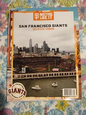2023 SAN FRANCISCO GIANTS OFFICIAL YEARBOOK PROGRAM NLCS WORLD SERIES CHAMPIONS - Image 1 of 4