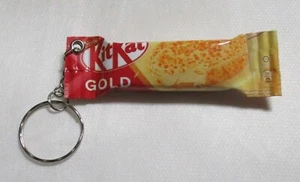 KITKAT Chocolate Helado LLAVERO ORO Llavero Novedad Malasia 3.25" Rojo - Imagen 1 de 10