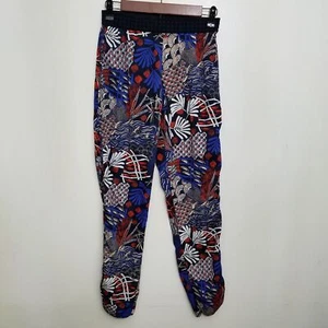 Pantalones para mujer HM Conscious 4 azules rojos negros florales tribales - Imagen 1 de 7