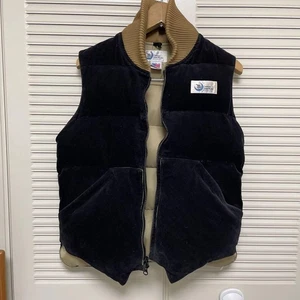 Chaleco acolchado Crescent Down Works talla S EE. UU. plumón de ganso negro pana - Imagen 1 de 4