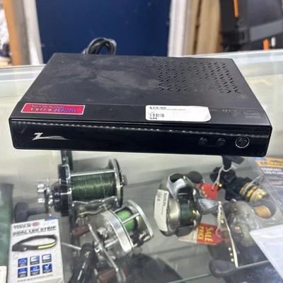 Zenith DTT901 - Digital TV Tuner Converter Box - No Remote - TESTED WORKING - Image 1 of 4