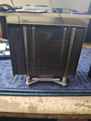 HP 749554-001 6-Pin LGA 2011 Heatsink and Fan For Z440 / Z640 - Image 1 of 4