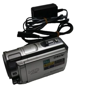 Videocamera digitale Sony HDR-CX560V argento Handycam 64 GB con batteria - Immagine 1 di 3
