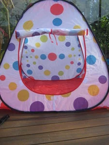 Childrens Pop Up Indoor Outdoor Play Tent Cubby House - Picture 1 of 4