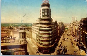 Jose Antonio Avenue and Capitol, Madrid, Spain Postcard - Picture 1 of 2