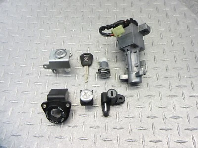 Juego de cerraduras de interruptor de llave de encendido Honda GL1800 2013 12-17 Goldwing OEM Foto 1 de 4