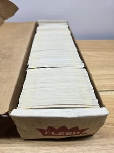 1989 Fleer Baseball Card Set Rookie Card Random Lot - Uncounted - Picture 1 of 7