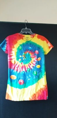 Camiseta M&M's 100% algodão corante AOP tamanho grande unissex vermelha amarela azul verde - Imagem 1 de 2