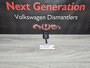 2011 - 2017 Volkswagen Touareg Interior Rear View Mirror Trim Lower Cover - Picture 1 of 13
