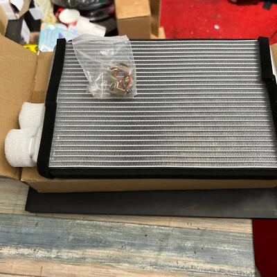 Heater Core 92071 for Chrysler Pacifica Town & Country 2005–2008 - Image 1 of 4