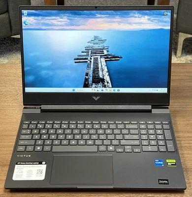 Portátil para juegos HP Victus 15,6" IPS Nvidia RTX 4050 Ryzen 5 8645HS 16 GB 512 GB Foto 1 de 4