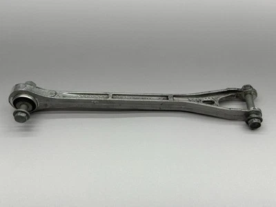 Cargador Dodge Challenger 2015-2023 brazo de control inferior trasero izquierdo y derecho Foto 1 de 4