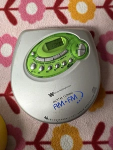 Reproductor de CD estéreo AM/FM White Westinghouse probado funciona muy bien envío gratuito WDM-13613 - Imagen 1 de 8