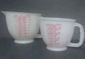 Tupperware Mix-N-Store Plastic 8 Cup 2 Qt. Measuring Bowl & 4 Cup Measuring Cup - Picture 1 of 10