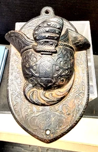 ANTIQUE CAST IRON "CONQUISTADORS HELMET" MATCH HOLDER -6 1/2 IN. BY ROCK ART CO - Picture 1 of 1