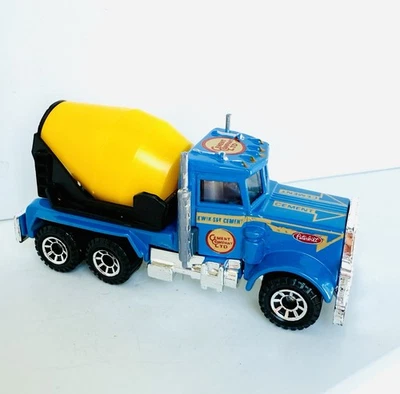 1981 Matchbox Peterbilt Cement Mixer Truck MB-19 (1:80 Blue "Kwik-Set Concrete") - Image 1 of 4