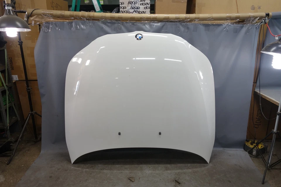 2004-2010 BMW E60 E61 5-Series Front Hood Bonnet Panel Alpine White OEM - Image 1 of 4