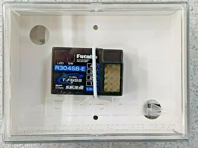 Receptor de telemetría de 4 canales Futaba R304SB-E T-FHSS 2,4 GHz EP solo 01102180-3  Foto 1 de 2