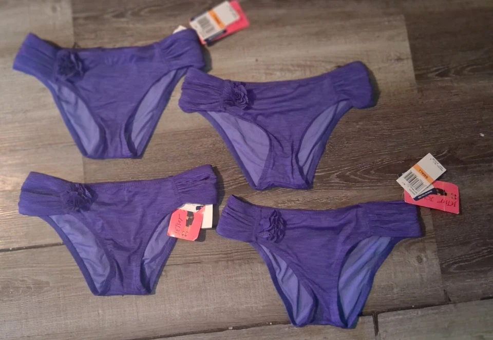 $72. Betsey Johnson Pastelería Francesa Bikini Traje De Baño Parte Inferior Pequeño Púrpura Foto 1 de 4