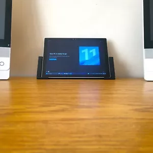 Surface Pro 4 | i7 | Windows 11 Pro 24H2 | MS Office Pro 2024 | 16GB | 256GB | - Picture 1 of 7