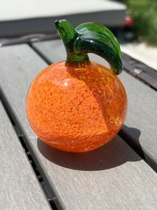 Vintage Art Glass Orange Tangerine Fruit Paperweight Figurine Home Kitchen Decor - Picture 1 of 10