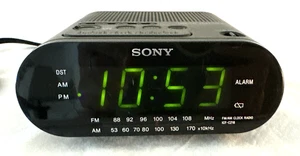 Sony Dream Machine radio orologio digitale AM/FM con allarme, ICF-C218 funziona, spedizione gratuita - Foto 1 di 10