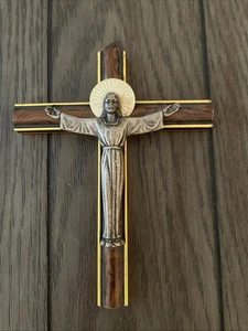Crucifijo Cristo Resucitado De Colección Hecho en Italia 7.5” Alto Ligero - Imagen 1 de 13