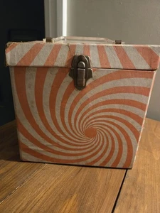 PLATTER PAK Vintage Red Swirl Psychedelic 45 RPM Vinyl Record Carrying Case - Imagen 1 de 9