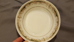Signature Collection Queen Anne Berry Fruit Bowl 5 1/2" EXCELLENT - Picture 1 of 4