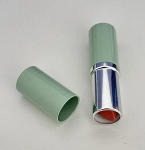NEW RARE CLINIQUE BERRY BUFF DISCONTINUED SUN BUFFER SPF 15 LIPSTICK GREEN TUBE - Picture 1 of 3