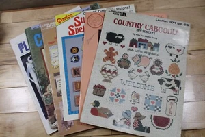 Lot 6 VTG 1990's craft books Needlework, stitching, Pattern Book Leaflets - Bild 1 von 7