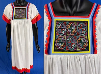 Vintage Hmong Akha Hill Tribe Indochina Ponto Cruz Bordado Vestido Boho Anos 70 - Imagem 1 de 3